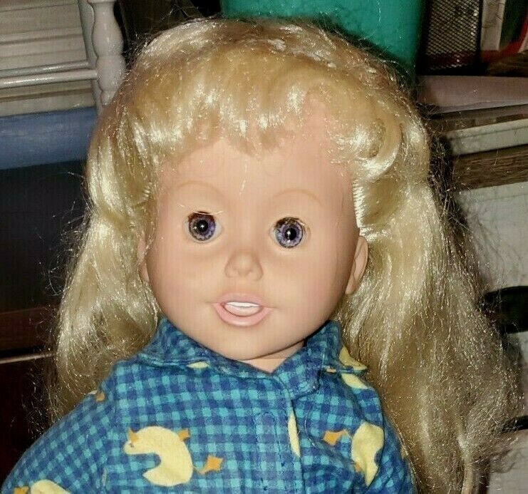 Vintage Playmates 1999 Amazing Ally Blonde  Vinyl 18" Doll W/ Outfit Works