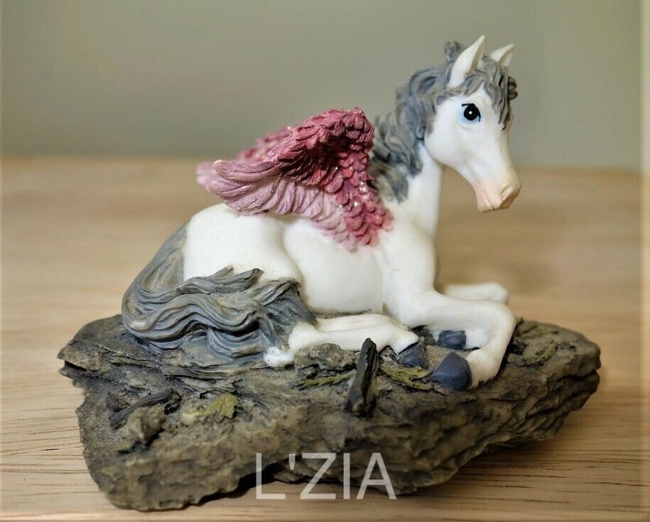 #344 Westland Lying Pegasus Colt Horse Ceramic Figurine Pink Sparkle Wings 3.5"
