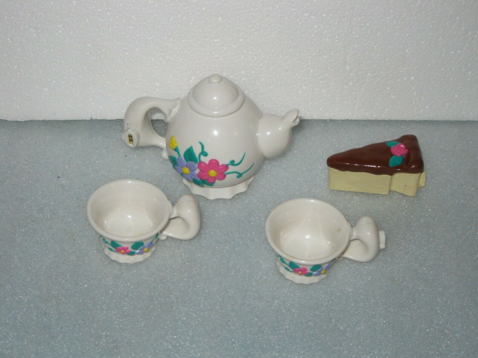 Playmates Amazing Ally Doll Interactive Teapot Cups & Cake