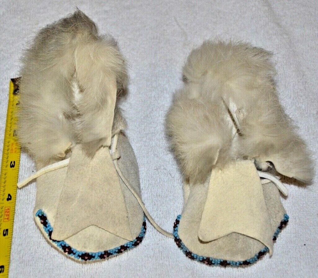 Vintage Native American Indian Moccasins Soft Deer Leather Seed Beads Toddler