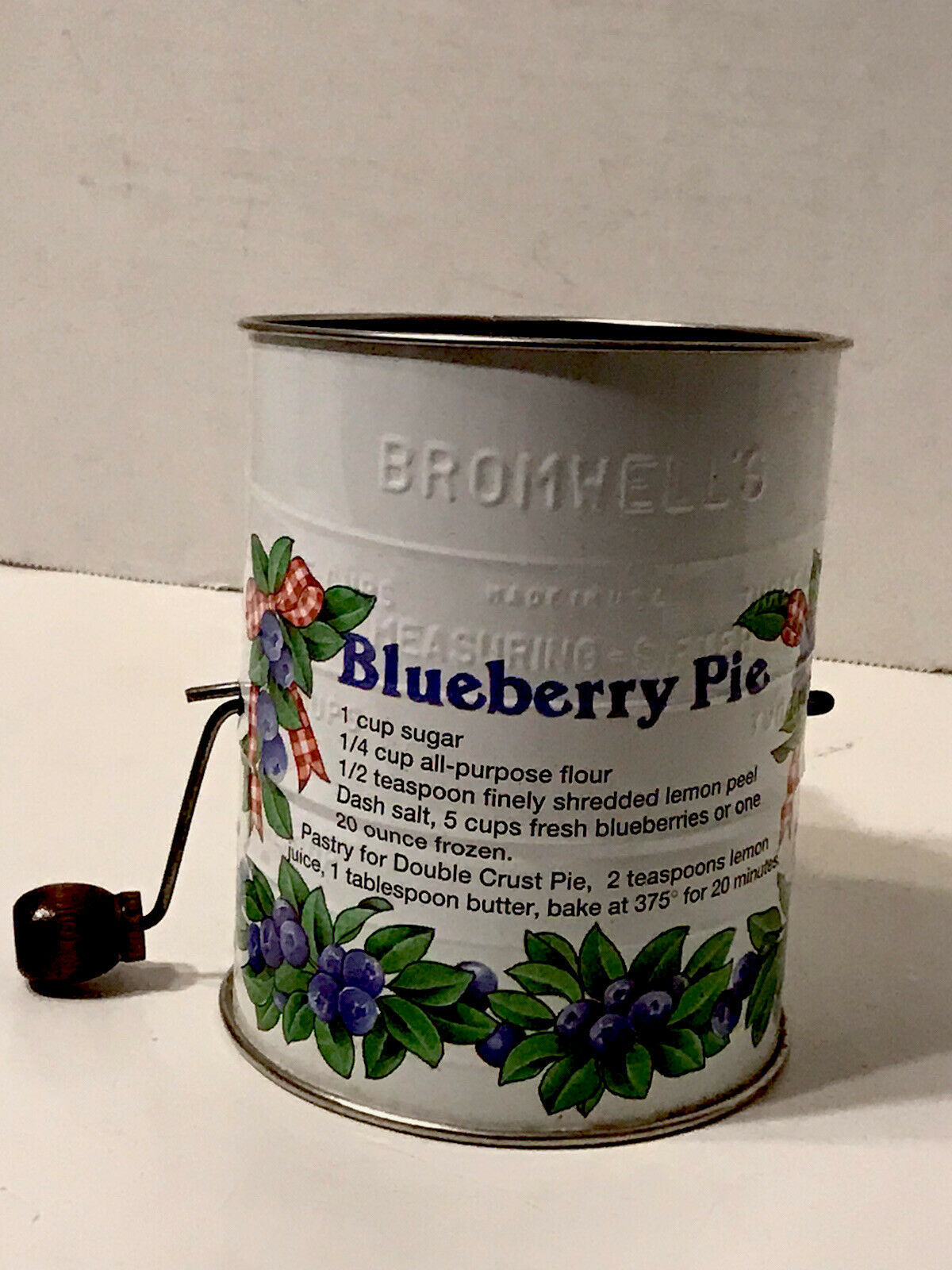 Bromwell’s Susan Lowenstein ‘95 Blueberry Pie 3 Cup Measuring Sifter